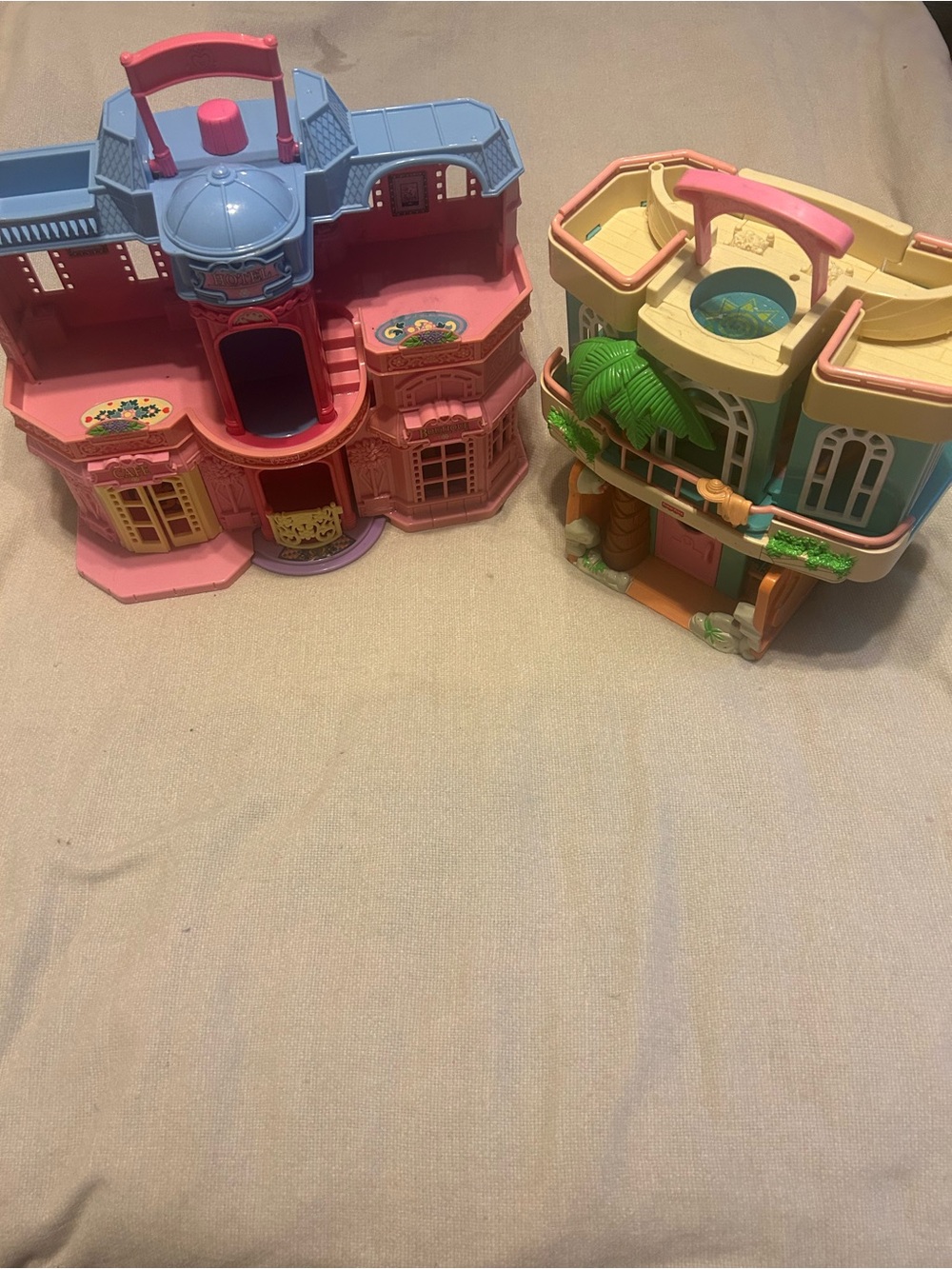 Fisher-Price Sweet Streets hotel and beach house